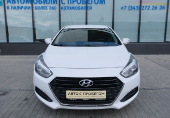 Подержанный автомобиль Hyundai i40 Sedan 2015 года (8 фото)