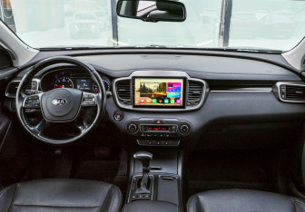 Подержанный автомобиль Kia Sorento 2018 года (12 фото)