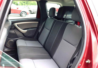Подержанный автомобиль Renault Duster 2014 года (15 фото)