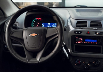 Подержанный автомобиль Chevrolet Cobalt Sedan 2013 года (17 фото)