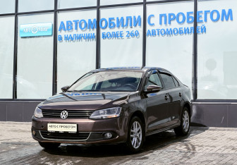Подержанный автомобиль Volkswagen Jetta Sedan 2012 года (1 фото)
