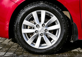 Подержанный автомобиль Kia Cerato Sedan 2014 года (20 фото)