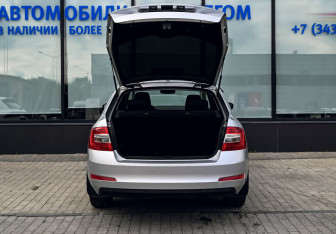 Подержанный автомобиль Skoda Octavia Liftback 2017 года (19 фото)