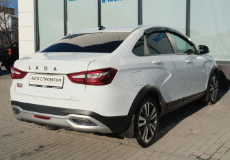 Подержанный автомобиль LADA (ВАЗ) Vesta Sedan 2023 года (5 фото)