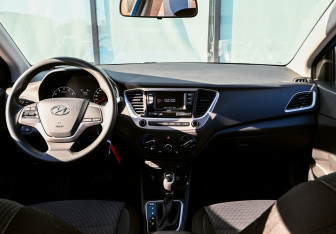 Подержанный автомобиль Hyundai Solaris Sedan 2017 года (19 фото)