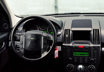 Подержанный автомобиль Land Rover Freelander 2008 года (18 фото)