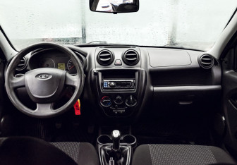 Подержанный автомобиль LADA (ВАЗ) Granta Sedan 2014 года (15 фото)