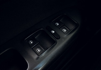 Подержанный автомобиль Skoda Octavia Liftback 2012 года (12 фото)