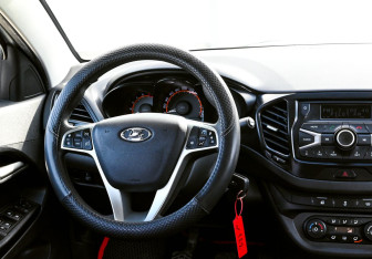 Подержанный автомобиль LADA (ВАЗ) Vesta Sedan 2019 года (19 фото)