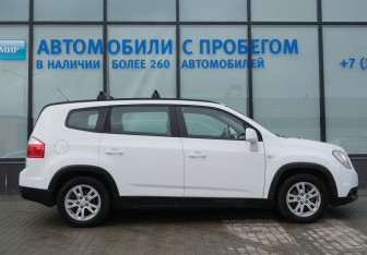 Подержанный автомобиль Chevrolet Orlando 2012 года (6 фото)