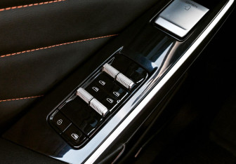 Подержанный автомобиль Geely Preface 2024 года (13 фото)