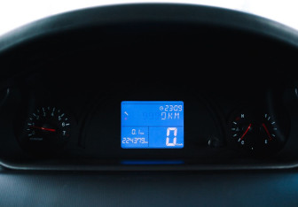 Подержанный автомобиль Chery IndiS (S18D) 2011 года (15 фото)