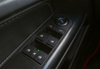 Подержанный автомобиль Opel Astra Hatchback 2005 года (12 фото)