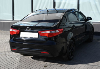 Подержанный автомобиль Kia Rio Sedan 2012 года (5 фото)