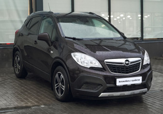 Подержанный автомобиль Opel Mokka 2013 года (7 фото)
