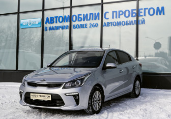 Подержанный автомобиль Kia Rio Sedan 2017 года (1 фото)