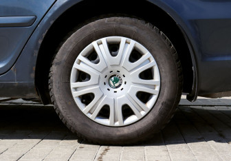 Подержанный автомобиль Skoda Octavia Liftback 2011 года (18 фото)