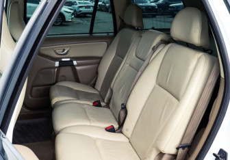 Подержанный автомобиль Volvo XC90 2011 года (18 фото)