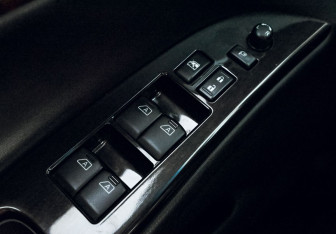 Подержанный автомобиль Infiniti QX50 2015 года (12 фото)
