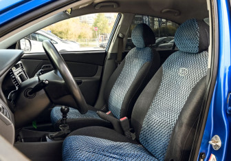 Подержанный автомобиль Kia Rio Sedan 2010 года (14 фото)