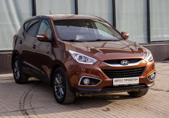 Подержанный автомобиль Hyundai ix35 2014 года (7 фото)