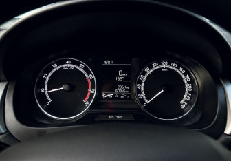 Подержанный автомобиль Skoda Rapid Liftback 2018 года (9 фото)