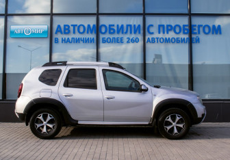 Подержанный автомобиль Renault Duster 2018 года (6 фото)