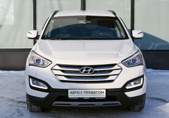 Подержанный автомобиль Hyundai Santa Fe 2013 года (8 фото)