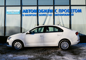 Подержанный автомобиль Skoda Rapid Liftback 2020 года (2 фото)