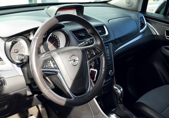 Подержанный автомобиль Opel Mokka 2014 года (16 фото)