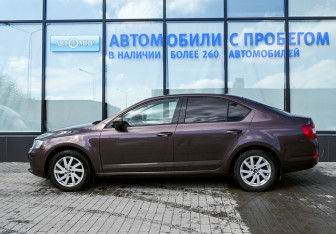 Подержанный автомобиль Skoda Octavia Liftback 2013 года (2 фото)