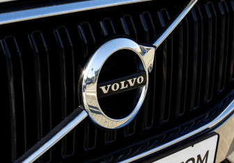 Подержанный автомобиль Volvo XC60 2018 года (31 фото)