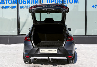Подержанный автомобиль Renault Arkana 2019 года (20 фото)