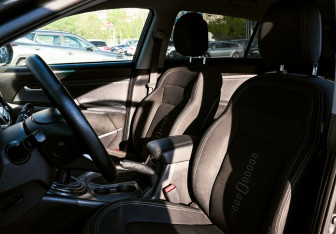 Подержанный автомобиль Kia Sportage 2012 года (16 фото)