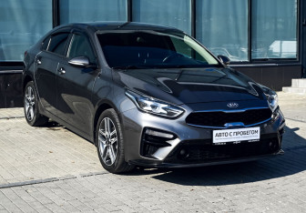 Подержанный автомобиль Kia Cerato Sedan 2020 года (7 фото)
