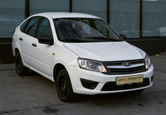 Подержанный автомобиль LADA (ВАЗ) Granta Liftback 2017 года (7 фото)