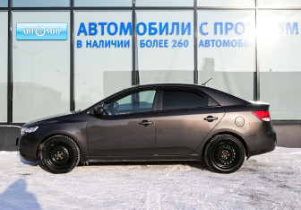 Подержанный автомобиль Kia Cerato Sedan 2012 года (2 фото)