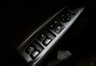 Подержанный автомобиль Kia Cerato Sedan 2013 года (12 фото)