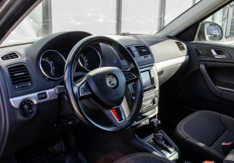 Подержанный автомобиль Skoda Yeti 2016 года (13 фото)
