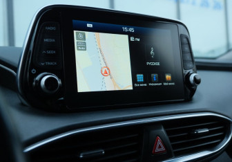 Подержанный автомобиль Hyundai Santa Fe 2018 года (12 фото)