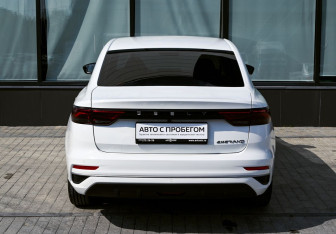 Подержанный автомобиль Geely Emgrand 2023 года (4 фото)