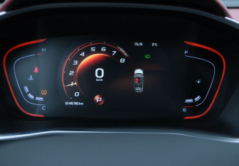 Подержанный автомобиль Geely Coolray 2021 года (15 фото)