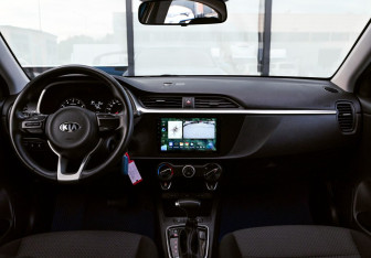 Подержанный автомобиль Kia Rio Sedan 2020 года (18 фото)