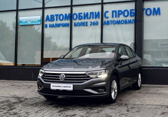 Подержанный автомобиль Volkswagen Jetta Sedan 2020 года (1 фото)
