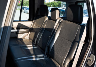 Подержанный автомобиль Land Rover Discovery 2008 года (18 фото)