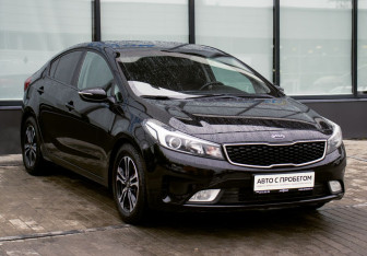 Подержанный автомобиль Kia Cerato Sedan 2018 года (7 фото)