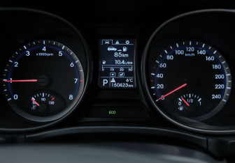 Подержанный автомобиль Hyundai Santa Fe 2013 года (15 фото)