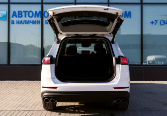 Подержанный автомобиль Chery Tiggo 8 Pro Max 2023 года (18 фото)