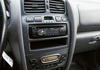 Подержанный автомобиль Hyundai Santa Fe 2012 года (13 фото)