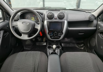 Подержанный автомобиль LADA (ВАЗ) Granta Sedan 2017 года (11 фото)